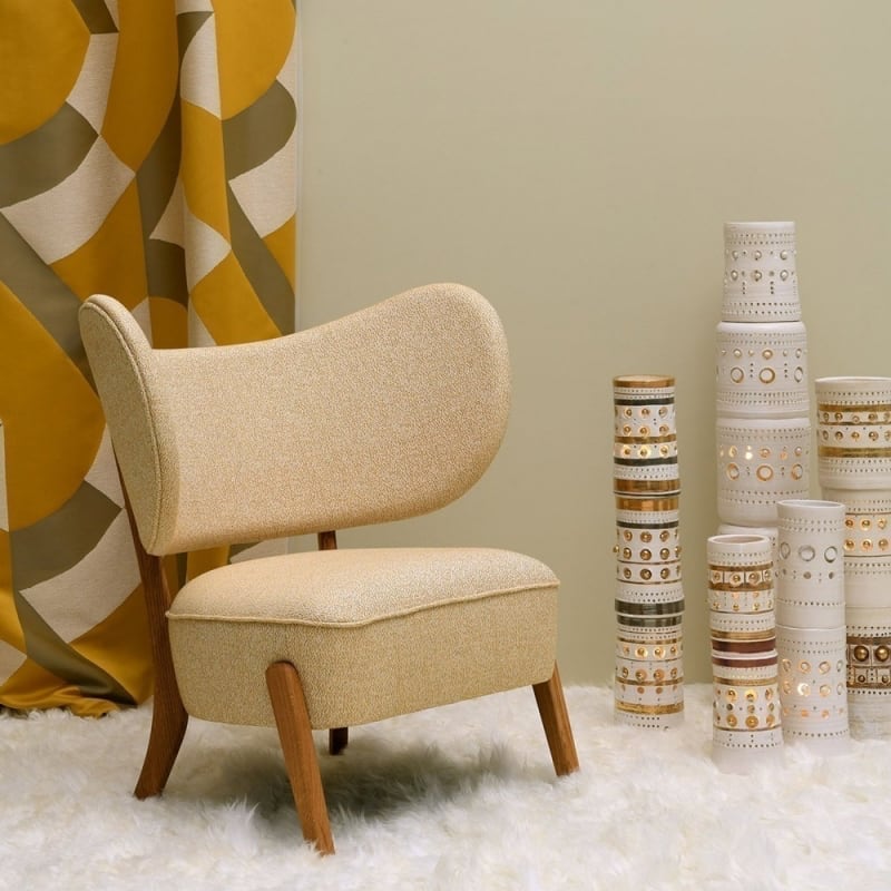 Collection de tissus d’ameublement Lelièvre Paris en velours, lin, coton et jacquard pour la décoration intérieure, l’ameublement et la confection sur mesure.