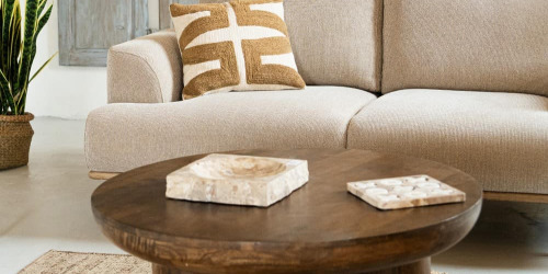 Tables basses : avantages et limites selon la forme et le matériau